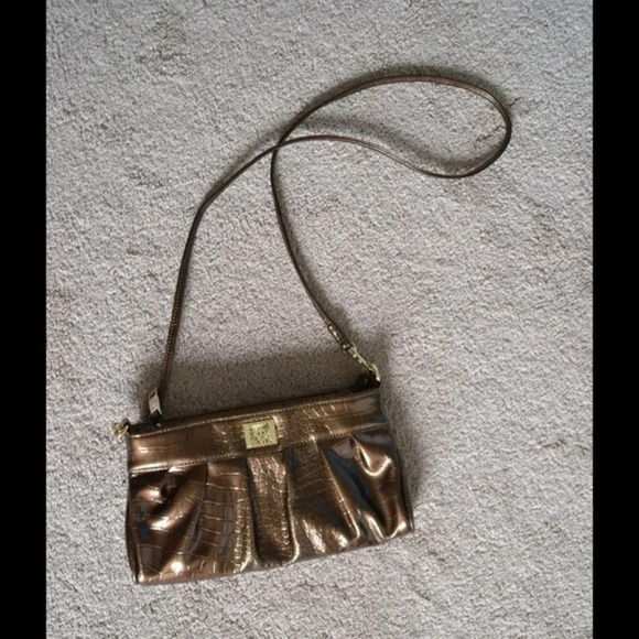 NWOT Anne Klein cross body clutch - Picture 1 of 4